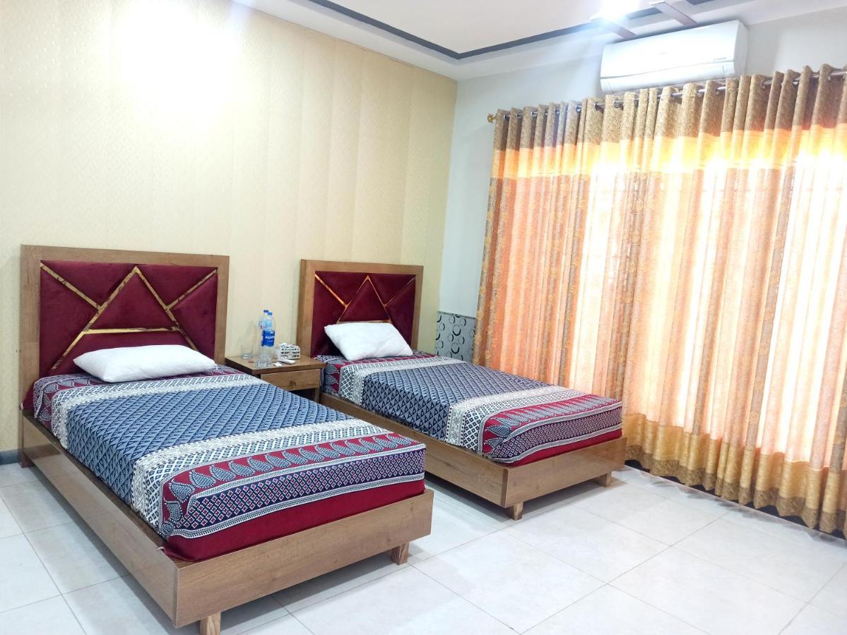 The Crown Guest House Islamabad Exteriör bild